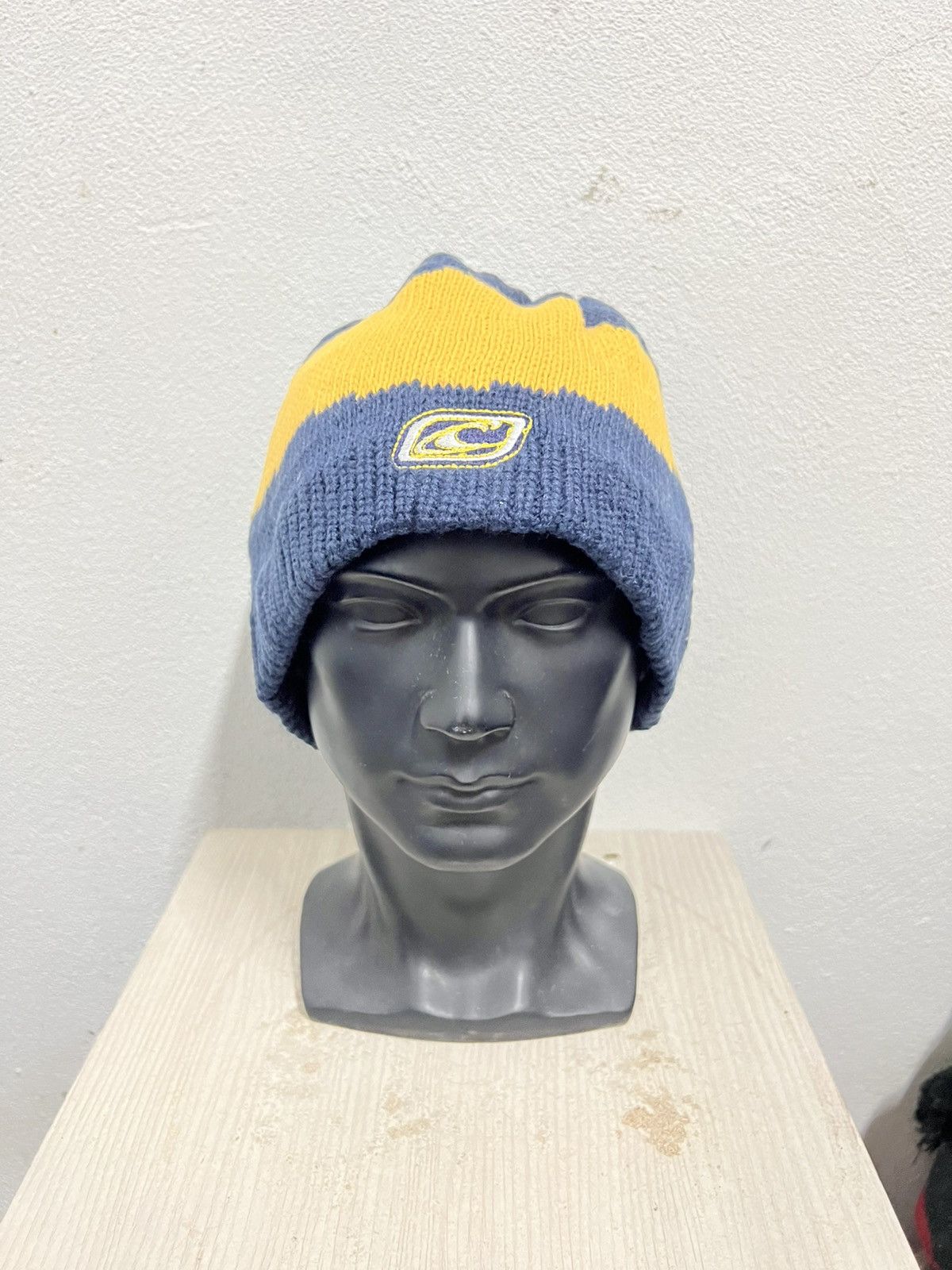 O'Neill Vintage Oneill Small Logo Beanie Hat Size ONE SIZE - 2 Thumbnail