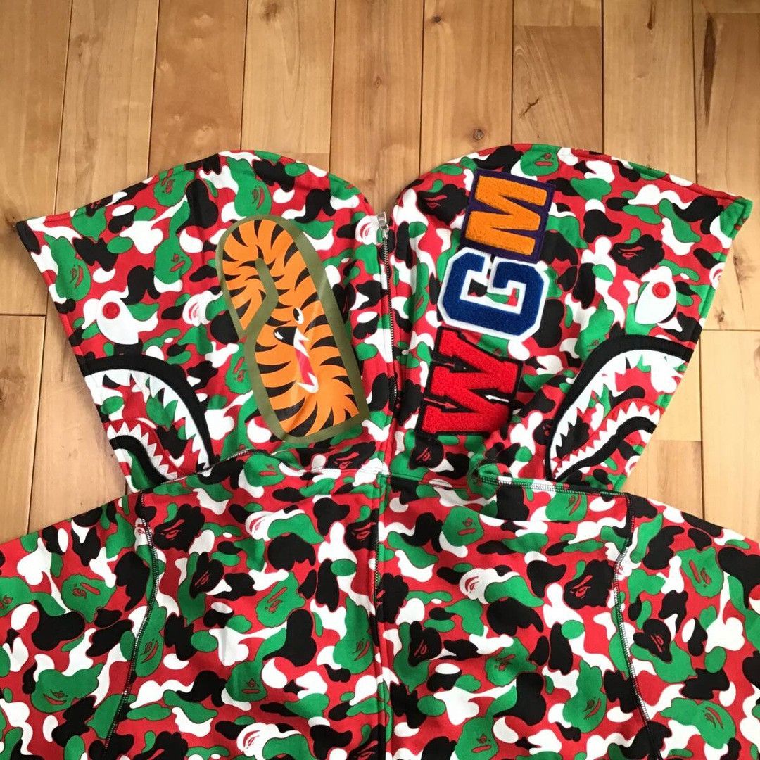 Bape 2024 🔥DUBAI Store Camo🔥 BAPE shark full zip hoodie APE Size US XL / EU 56 / 4 - 2 Thumbnail