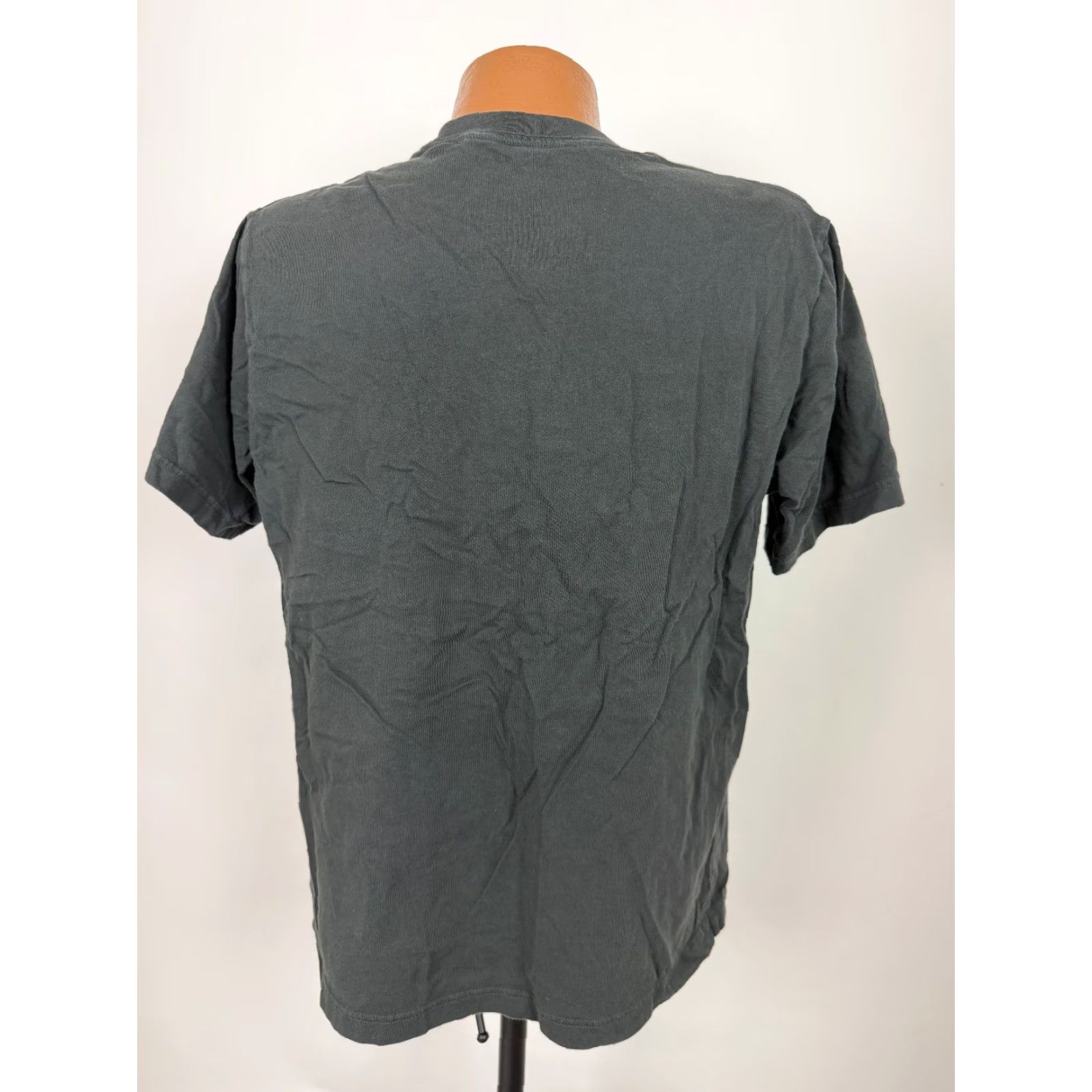 Uniqlo VINTAGE Jean-Michel Basquiat Shirt Medium Crown Pop Art Warhol Dark Slate Gray UNIQLO Size US M / EU 48-50 / 2 - 7 Thumbnail