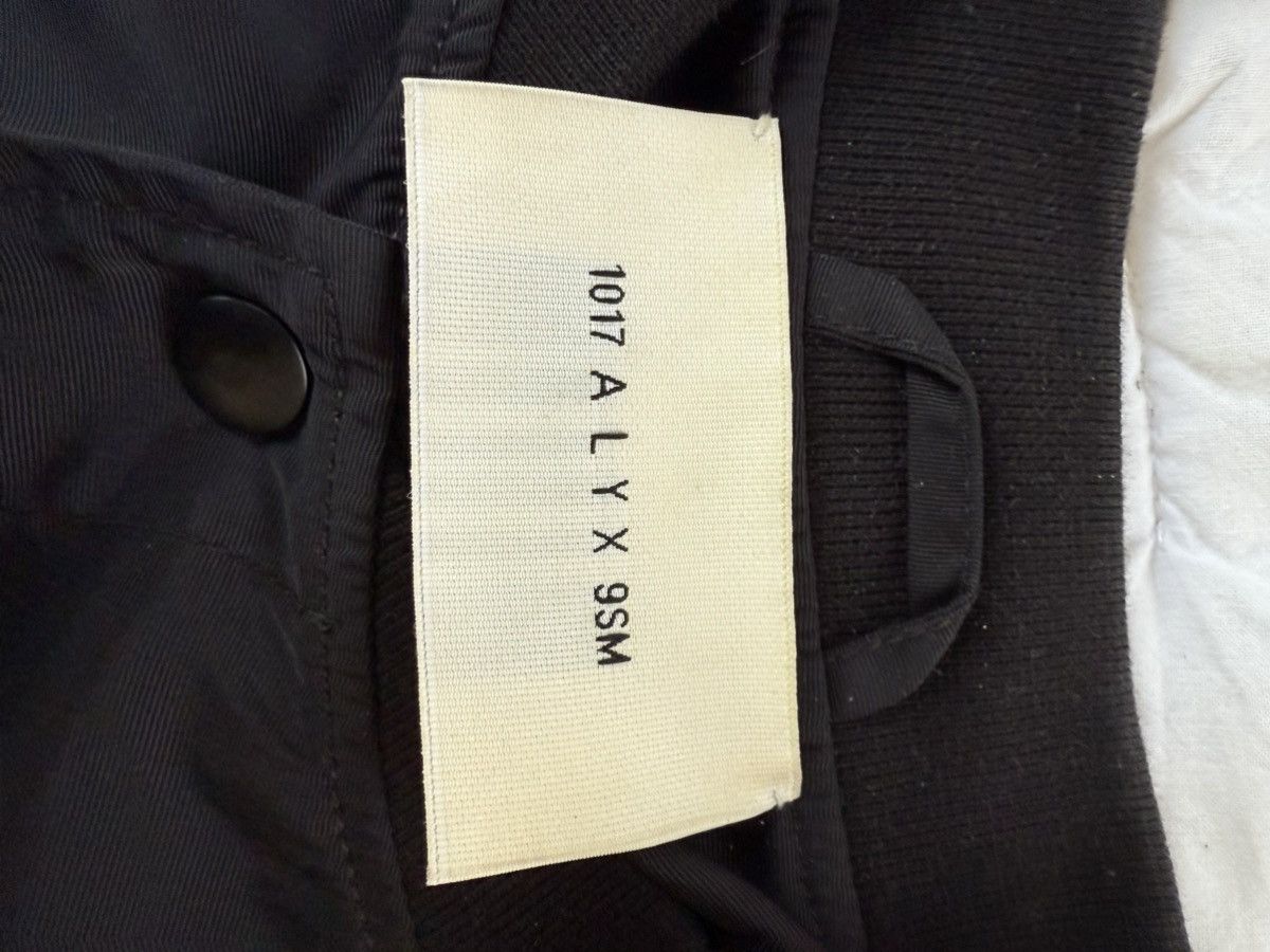 1017 ALYX 9SM × Alyx Alyx 1017 9SM Bomber jacket M Size US M / EU 48-50 / 2 - 3 Thumbnail