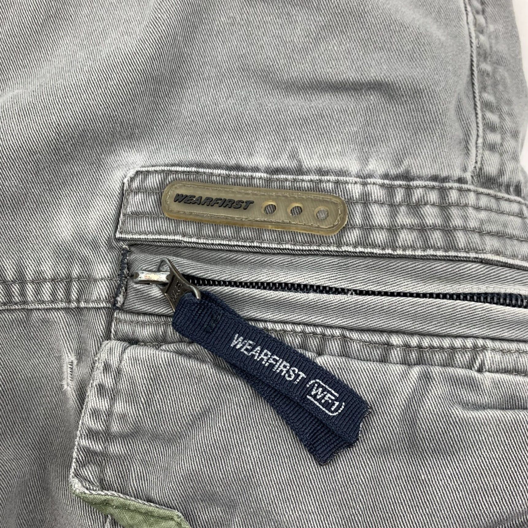 Vintage VINTAGE Wear First Cargo Shorts Men Adult 34 Gray Cargo Pockets Belt Y2K Size US 34 / EU 50 - 2 Thumbnail