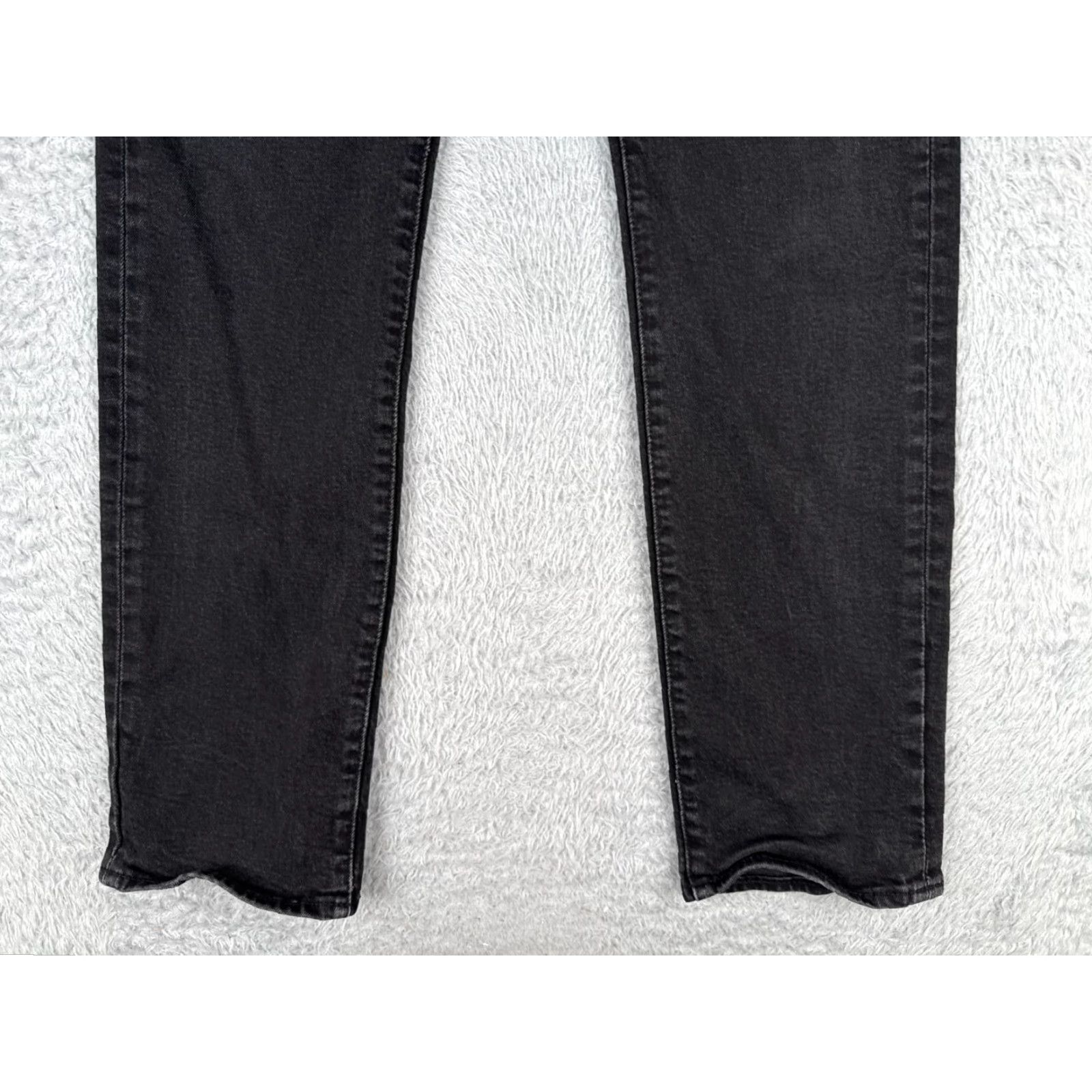 Levi's Levi's Jeans Mens 514 29x29 Black Denim Cotton Blend Straight 5-Pocket Comfort Medium Wash Vintage No N/A Size US 30 / EU 46 - 2 Thumbnail