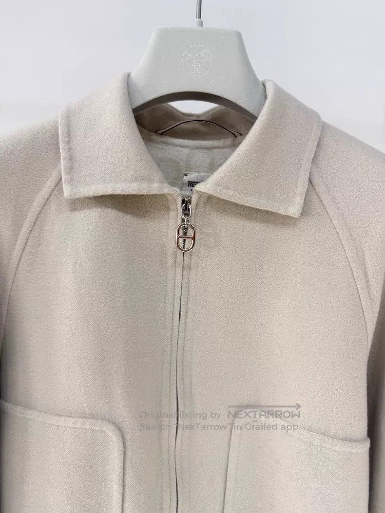 Hermes Hermes Beige thin cashmere short jacket, zipper lining wit Size XXS / US 00 / IT 34 - 2 Thumbnail