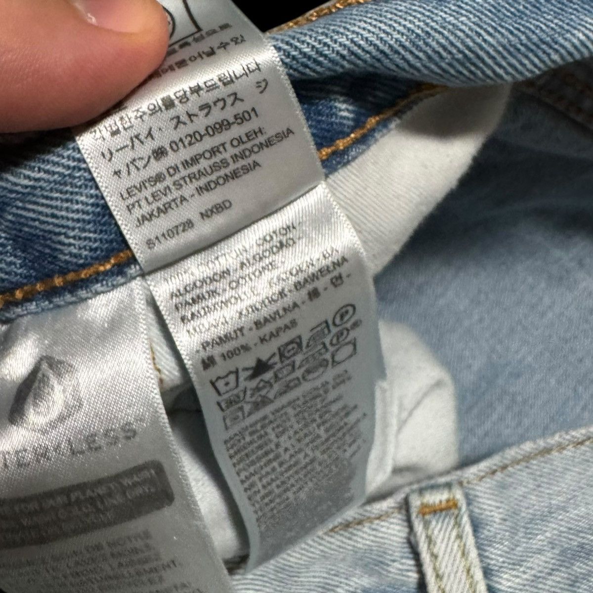 Levi's Levi's 505 Light Wash Distressed Jeans Men's 33.5x27 5/8 Size US 33 - 8 Thumbnail