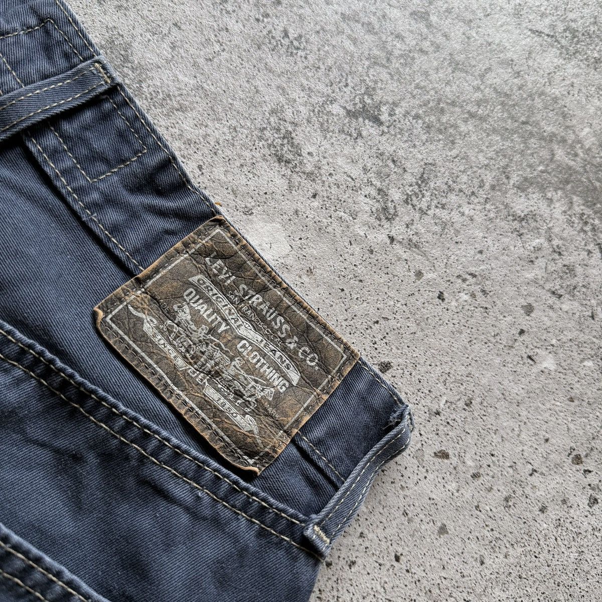 Levi's Vintage Clothing Levis 510 Mens Vintage Faded Navy Blue Denim Jeans Pants Size US 31 - 5 Thumbnail