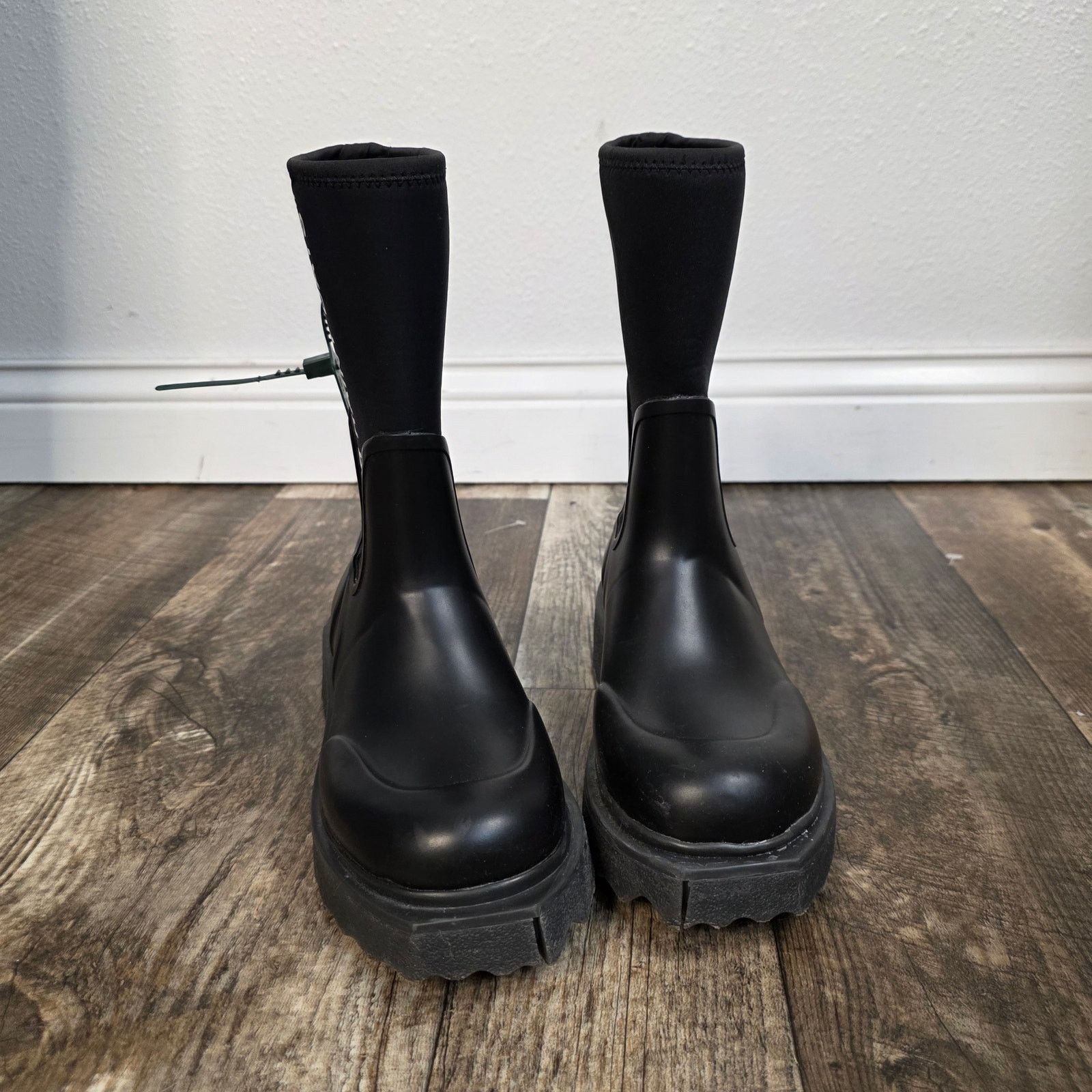Off-White Off-White Sponge Rubber Rain Boot For the Rainy Days B Size US 6 / IT 36 - 4 Thumbnail
