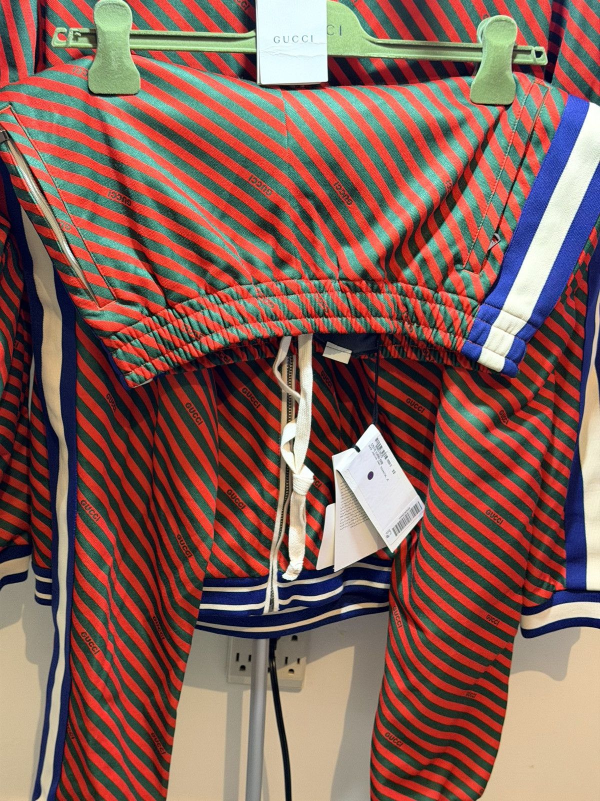 Gucci Gucci over jogging Jacket and SweatPant technical JE Size 46R - 3 Thumbnail