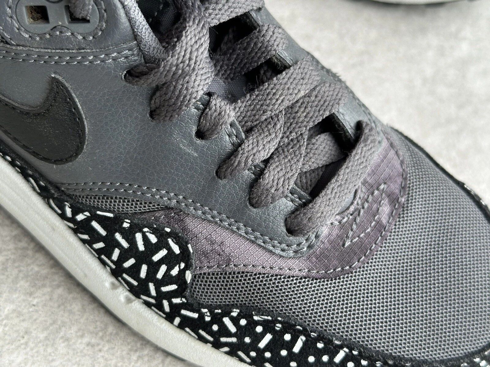 Nike Nike Air Max 1 Dark Grey Metallic 2014 Womens Shoes Sneakers Size US 6.5 / IT 36.5 - 7 Thumbnail