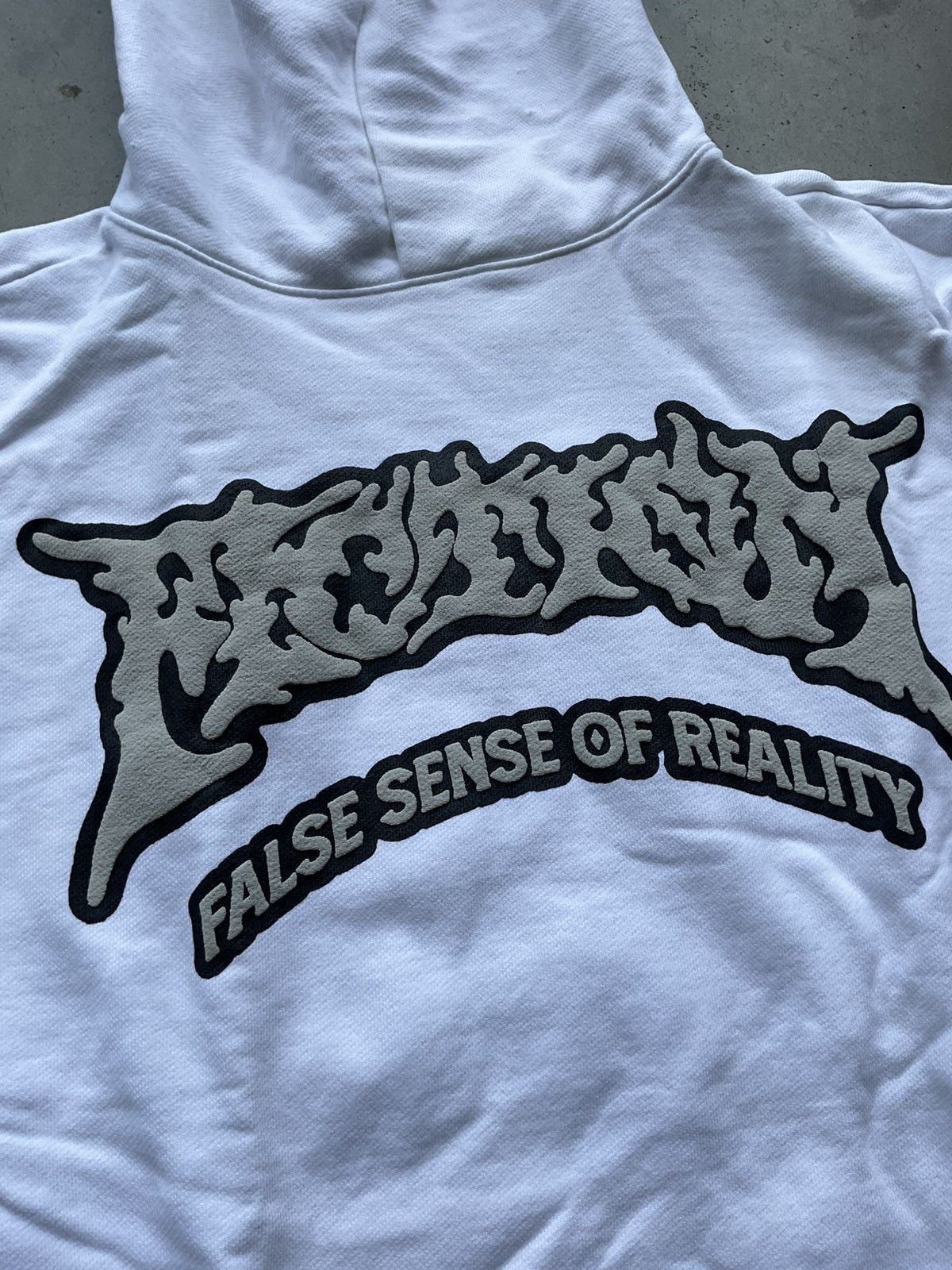 Vintage Vintage Cropped Fiction False Sense of Reality Tour Hoodie Size US M / EU 48-50 / 2 - 1 Thumbnail