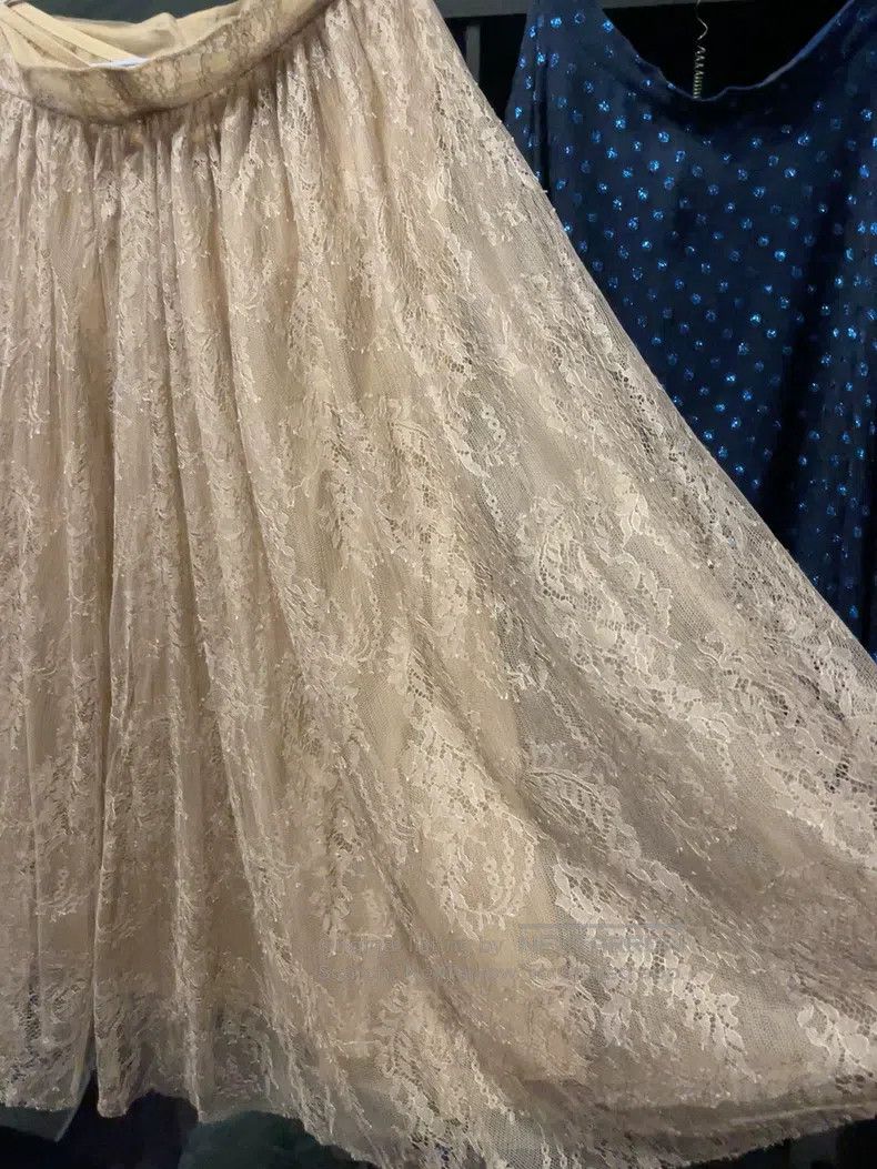 Valentino Valentino Light coffee lace gauze skirt Size S / US 4 / IT 40 - 2 Thumbnail