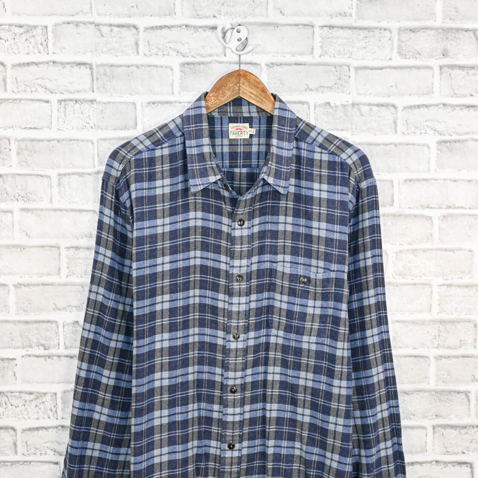 Faherty Faherty Brand Button up Flannel Shirt Blue Grey Plaid cotton Size US XXL / EU 58 / 5 - 4 Thumbnail