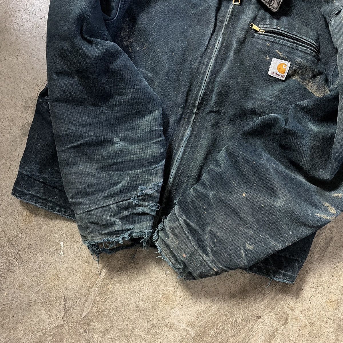 Carhartt Thrased distressed Carhartt Detroit jacket Black J01 BLK Size US M / EU 48-50 / 2 - 5 Thumbnail
