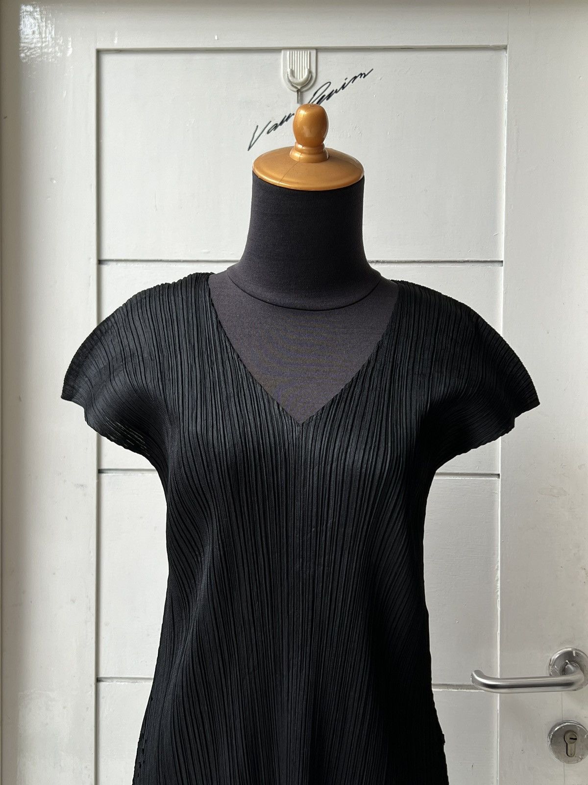 Pleats Please Issey Miyake ISSEY MIYAKE PLEATS PLEASE Black Dress Size XS / US 0-2 / IT 36-38 - 2 Thumbnail