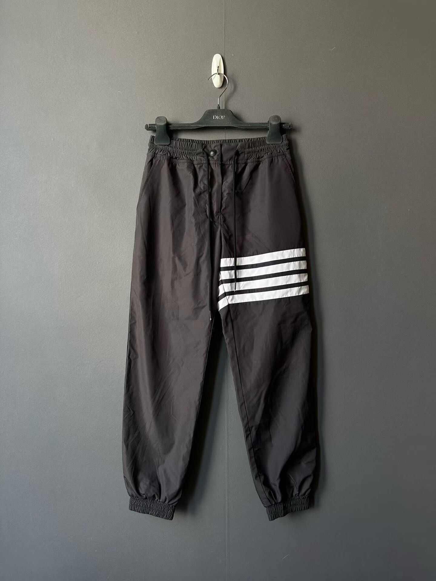 Thom Browne thom browne black nylon sports pants Size US 38 / EU 54 - 1 Thumbnail