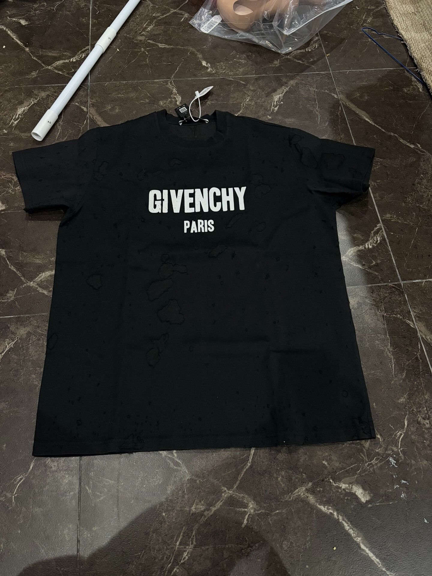Givenchy Givenchy Black Distressed Short-Sleeve T-Shirt Size US XXS / EU 40 - 1 Thumbnail