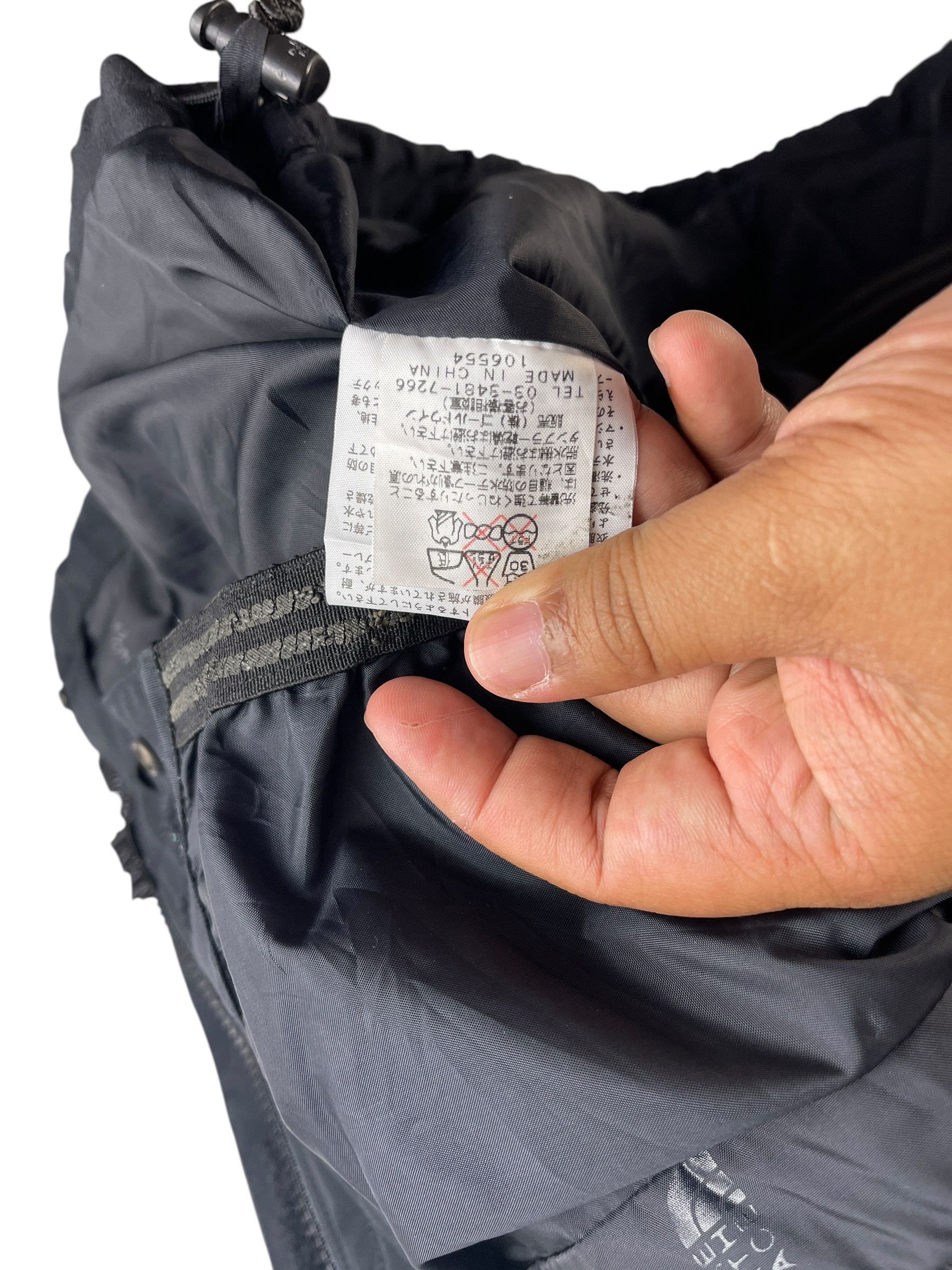 The North Face Vintage The North Face Gore-Tex Shell Jacket Black Pit Zip Size US M / EU 48-50 / 2 - 15 Thumbnail