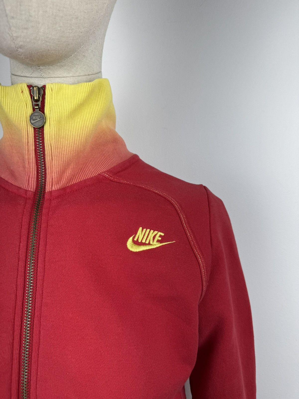 Nike Vintage Nike Track Top Avan Garde Jacket Women’s Size S Size S / US 4 / IT 40 - 3 Thumbnail