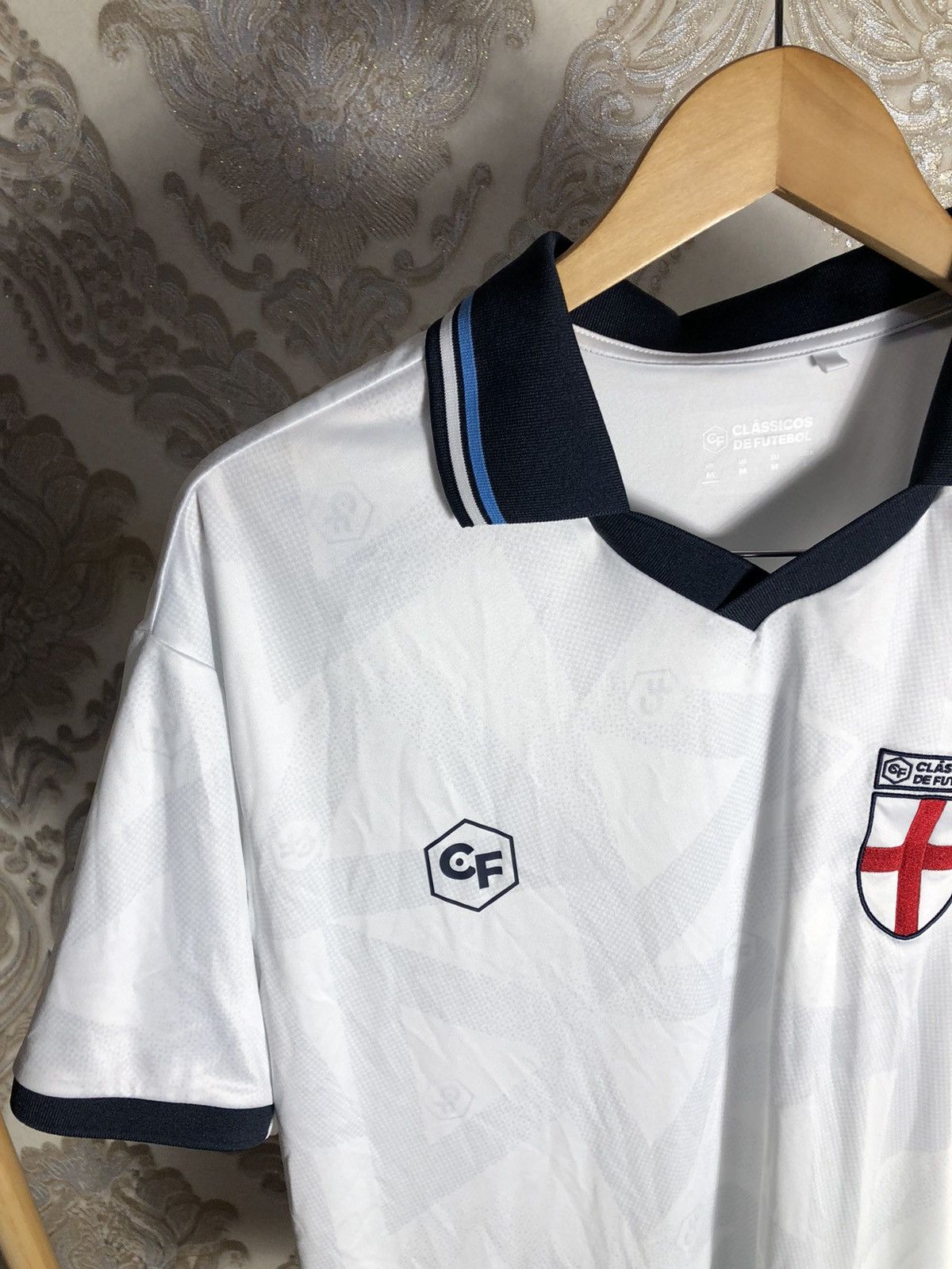 Vintage VERY RARE CLASSICOS DE FUTEBOL ENGLAND SOCCER JERSEY Y2K 90s Size US M / EU 48-50 / 2 - 3 Thumbnail