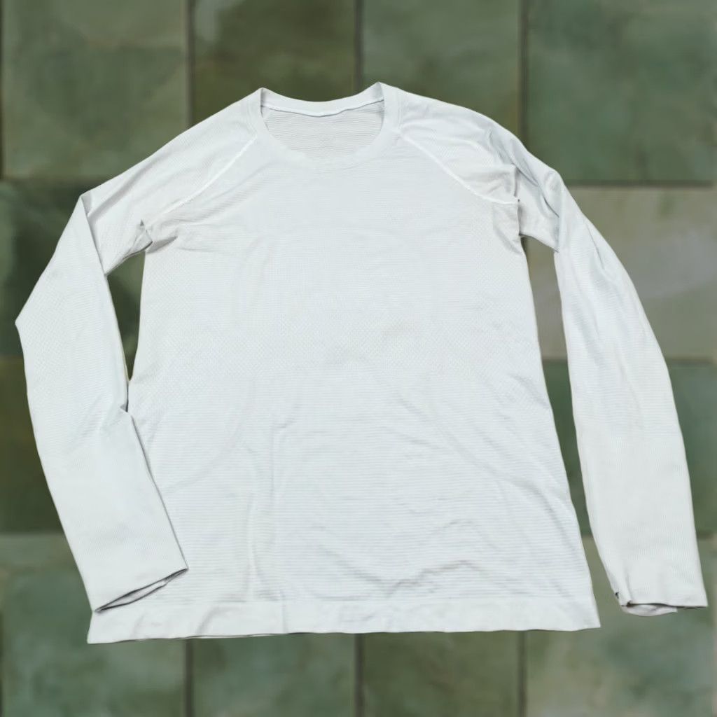 Lululemon Lululemon Swiftly Tech T-Shirt Womens 10 Gray Long Sleeve Stretch Yoga Shirt Size L / US 10 / IT 46 - 1 Thumbnail