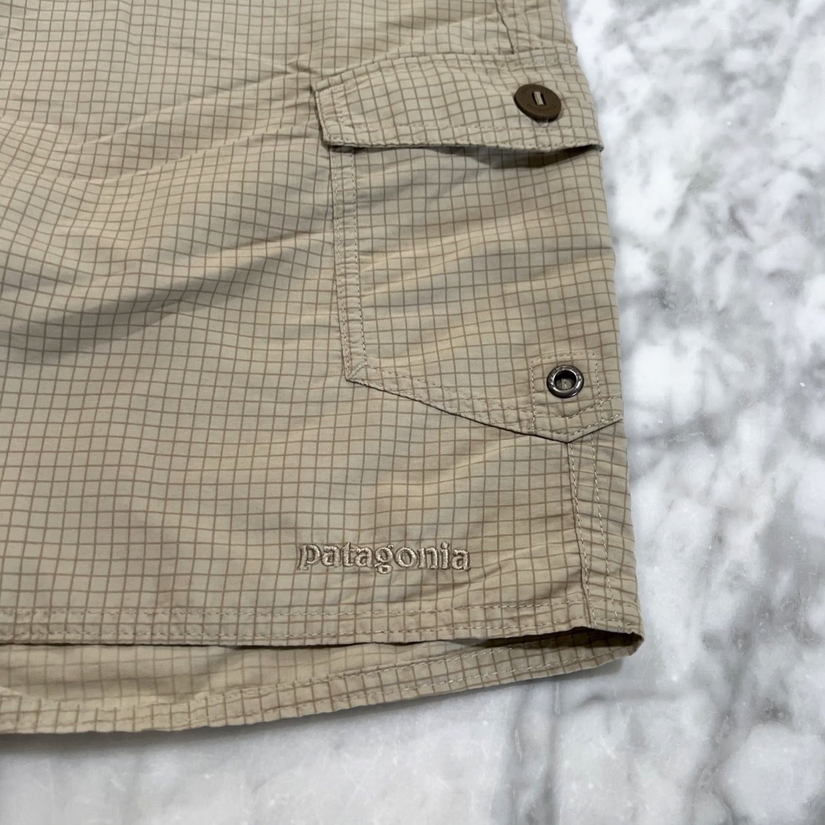 Patagonia Patagonia Shorts Men’s 36 Lightweight Nylon Cargo Button Fly Drawstring Checker Cargo Pocket Summer Outdoor Mens Regular Daywear Shorts Size US 36 / EU 52 - 3 Thumbnail