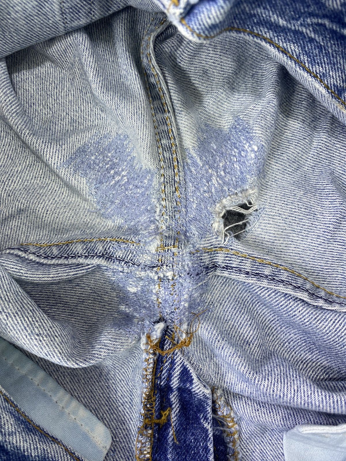 Jean × Levi's × Vintage Vintage Levis 501 Jeans Blue Wash - J918 Size US 33 - 15 Thumbnail