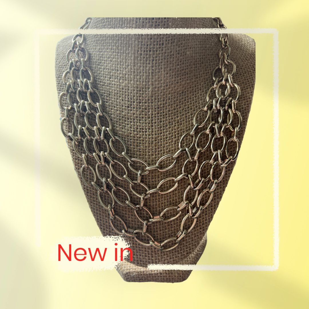 Ann Taylor Ann Taylor Gold Tone Bib Necklace Chain Link Moto Steampunk Size ONE SIZE - 1 Thumbnail
