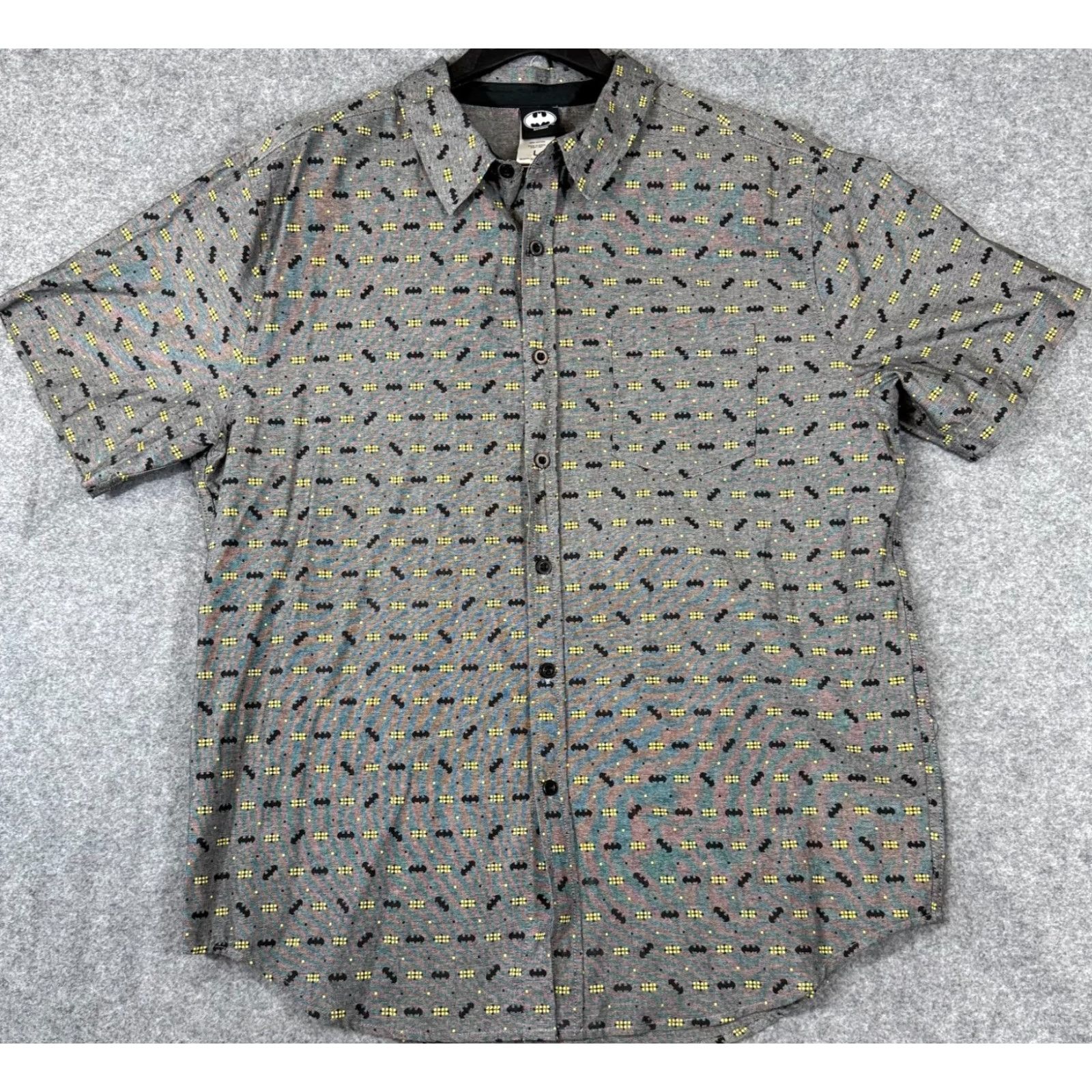 Vintage Batman Button-Up Camp Shirt Mens L Gray All Over Print Short Sleeve Pocket Shirt Size US L / EU 52-54 / 3 - 3 Thumbnail