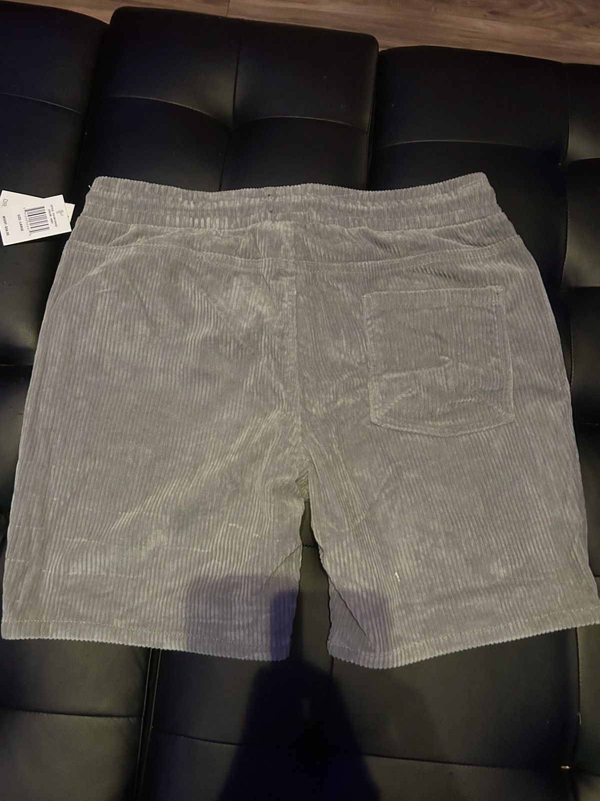 Vintage Essential shorts Size US 34 / EU 50 - 2 Thumbnail