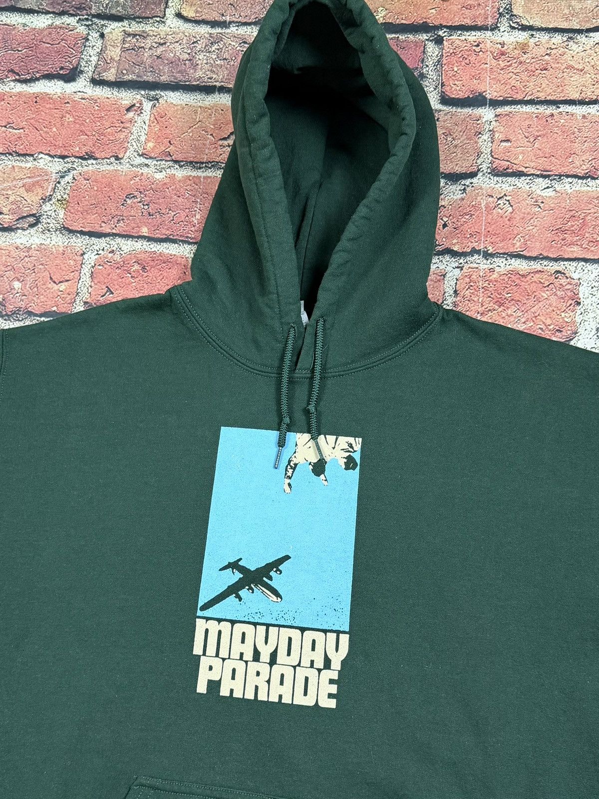Gildan Mayday Parade Sweatshirt Emo Band Merch Green Brace Yourself Size US M / EU 48-50 / 2 - 5 Thumbnail