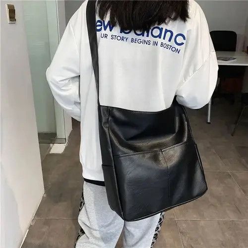 Japanese Brand PU Leather Shoulder Bag Size ONE SIZE - 3 Thumbnail