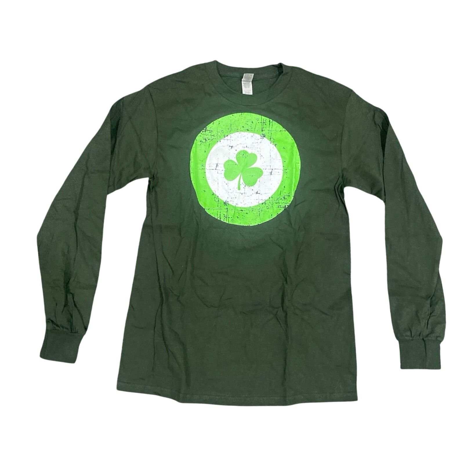 Gildan Unisex Clover Graphic Long Sleeve T-Shirt in Green, Size S Size US S / EU 44-46 / 1 - 1 Thumbnail