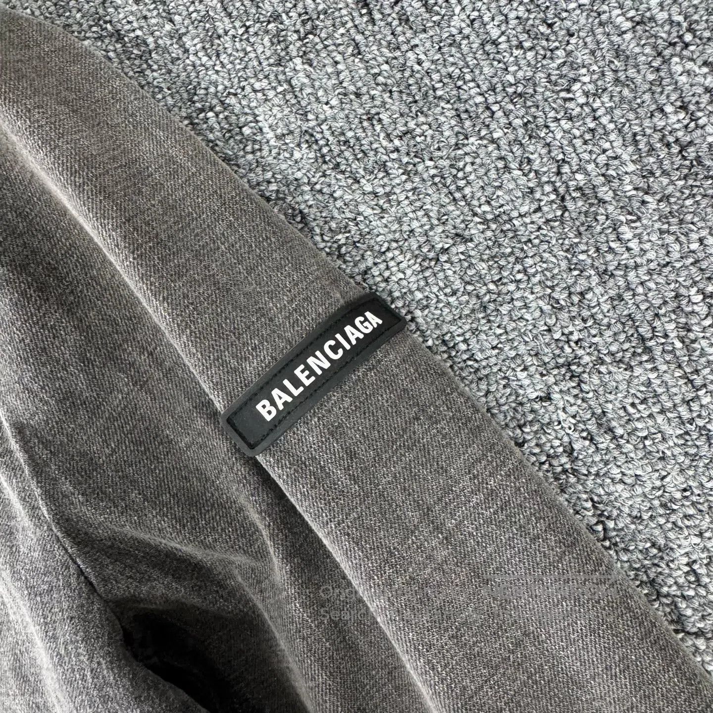 Balenciaga Balenciaga Armband letter logo; washed and aged finish; de Size 42R - 4 Thumbnail