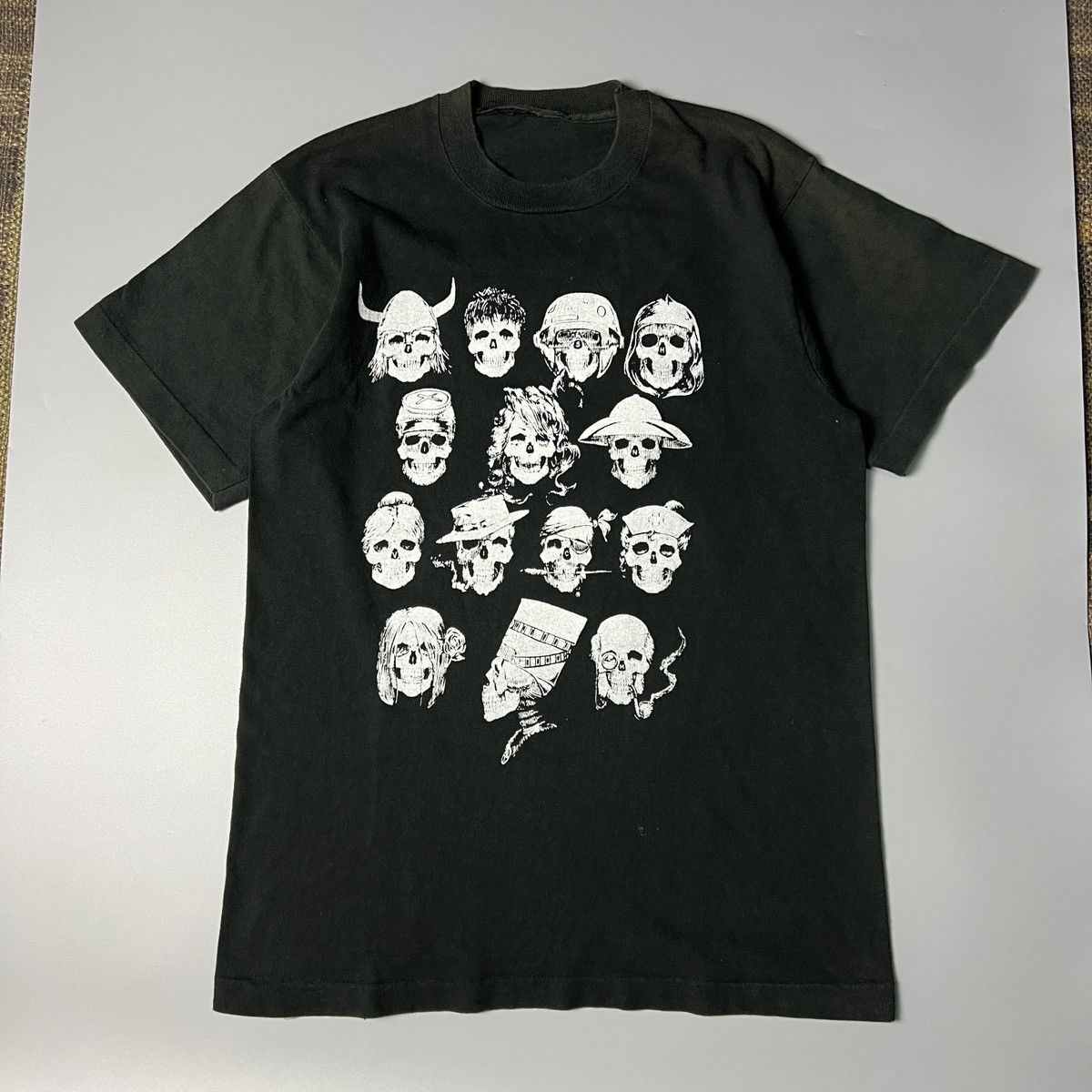 Vintage Vintage Fashion Victim Skulls Faces Single Stitch Tees Size US S / EU 44-46 / 1 - 1 Thumbnail