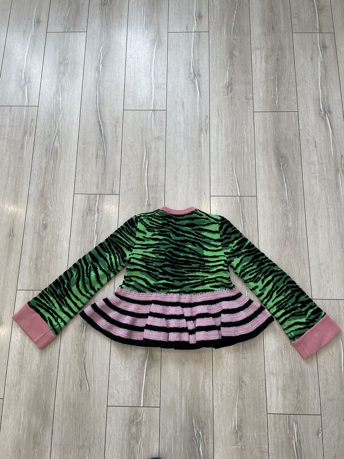 H&M × Kenzo × Vintage Kenzo x H&M Green/Pink Tiger Pattern Knit Sweater Size XS / US 0-2 / IT 36-38 - 5 Thumbnail
