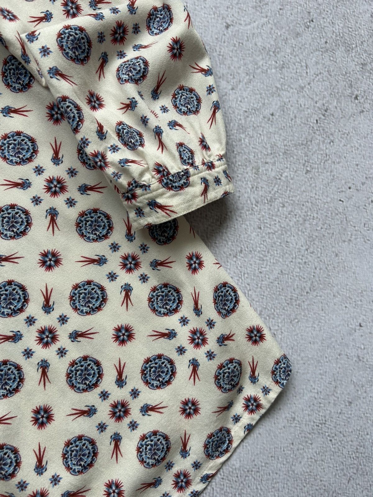 A.P.C. × Designer A.P.C. Premium women's flower drawings blouse size S Size S / US 4 / IT 40 - 7 Thumbnail