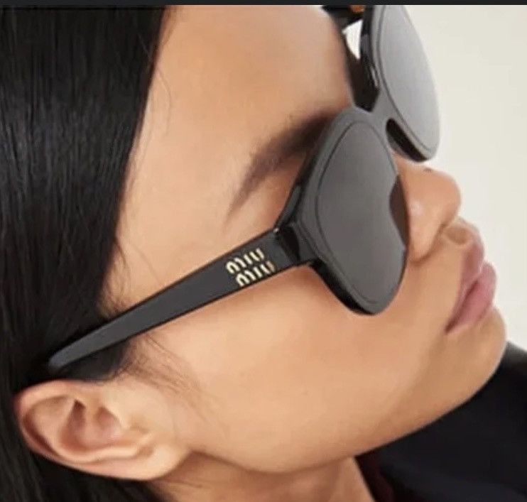 image of New Miu Miu Smu 01Z 1Ab5S0 Black Mu01Zs 1Ab5S0 Sunglasses, Women's