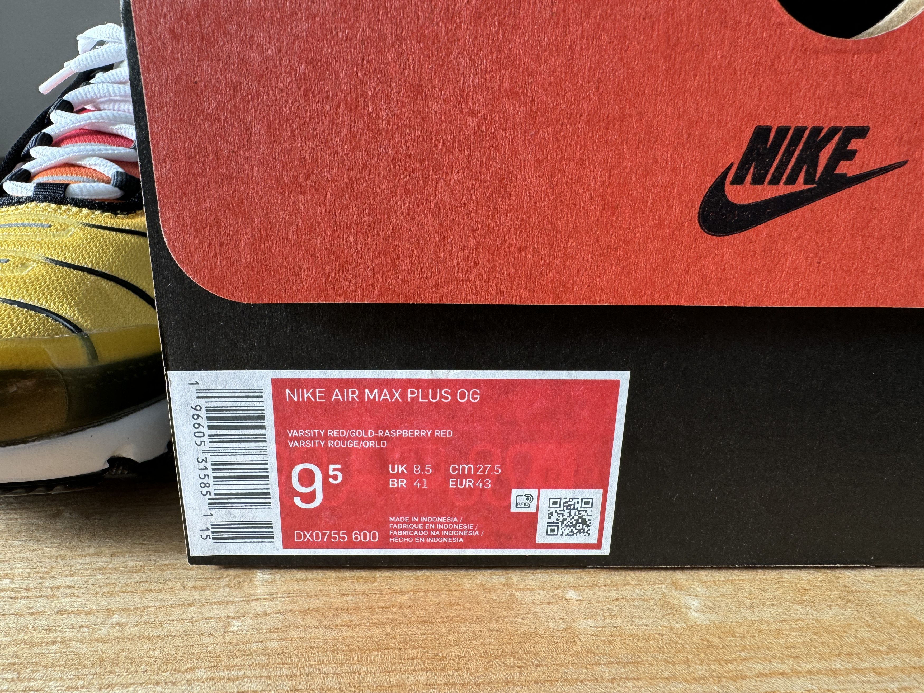 Nike Air Max Plus Tn Raspberry Yellow Pink Gradient Size US 9.5 / EU 42-43 - 3 Thumbnail