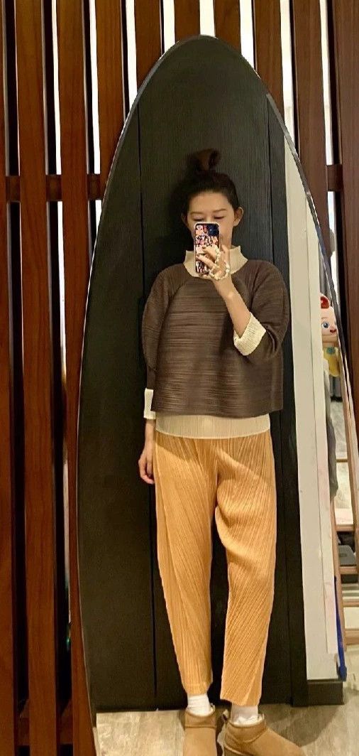 Issey Miyake Issey Miyake Brown pleated long-sleeved top Size XXL / US 16-18 / IT 52-54 - 6 Thumbnail