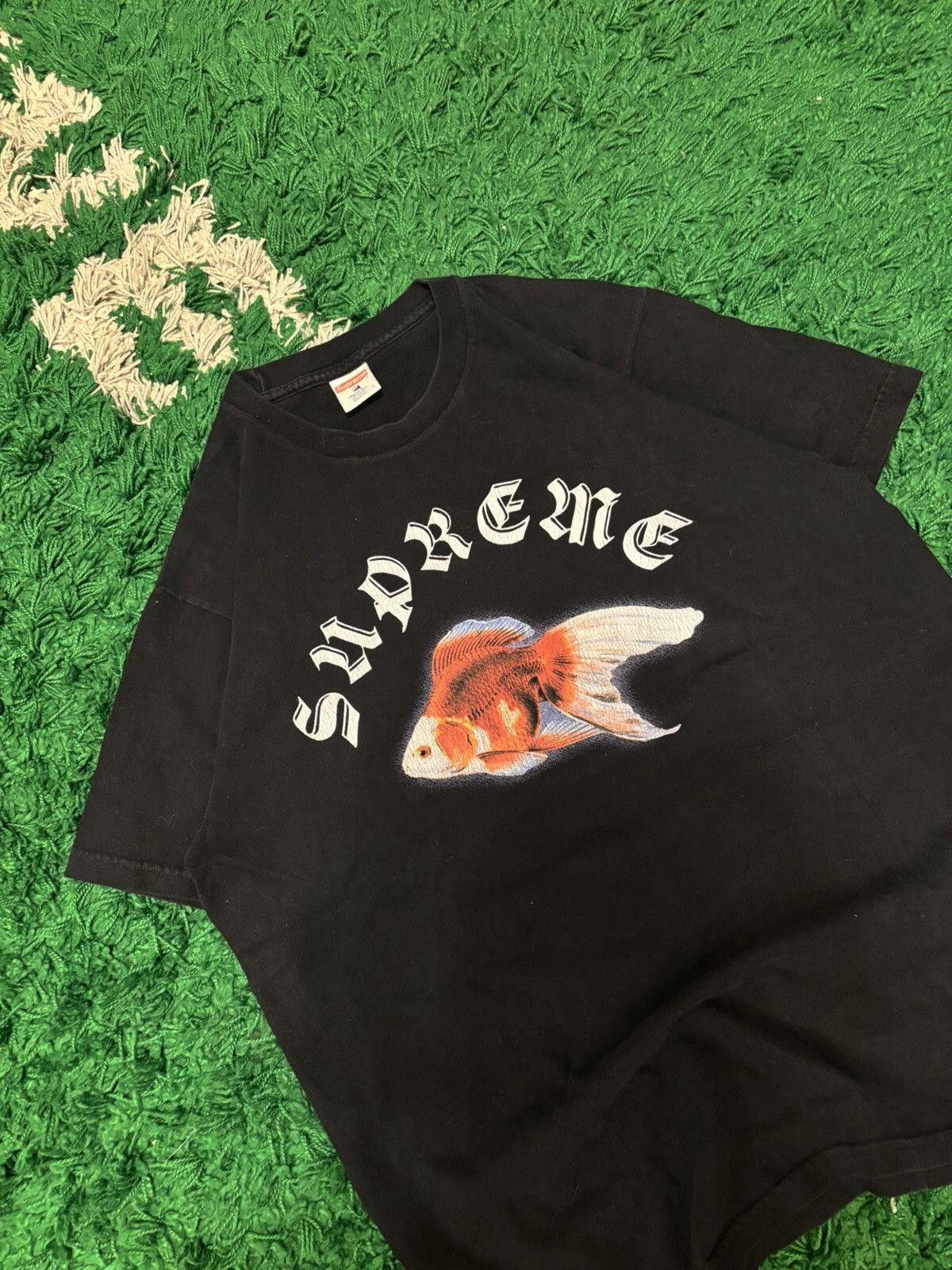 Supreme Supreme x Sasquatchfabrix Goldfish Tee Size US L / EU 52-54 / 3 - 3 Thumbnail