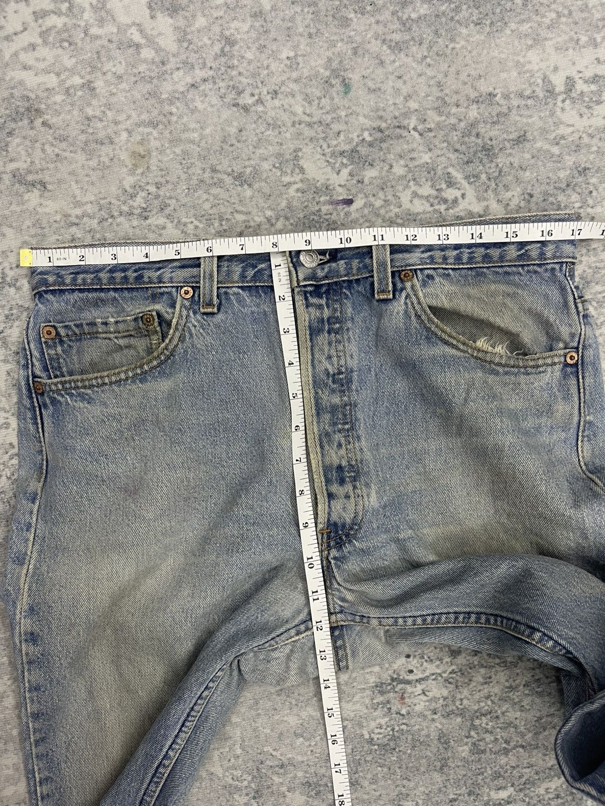 Levi's Vintage 90s Levi’s 501 Light Wash Made in USA – 34x30 Size US 34 / EU 50 - 12 Thumbnail