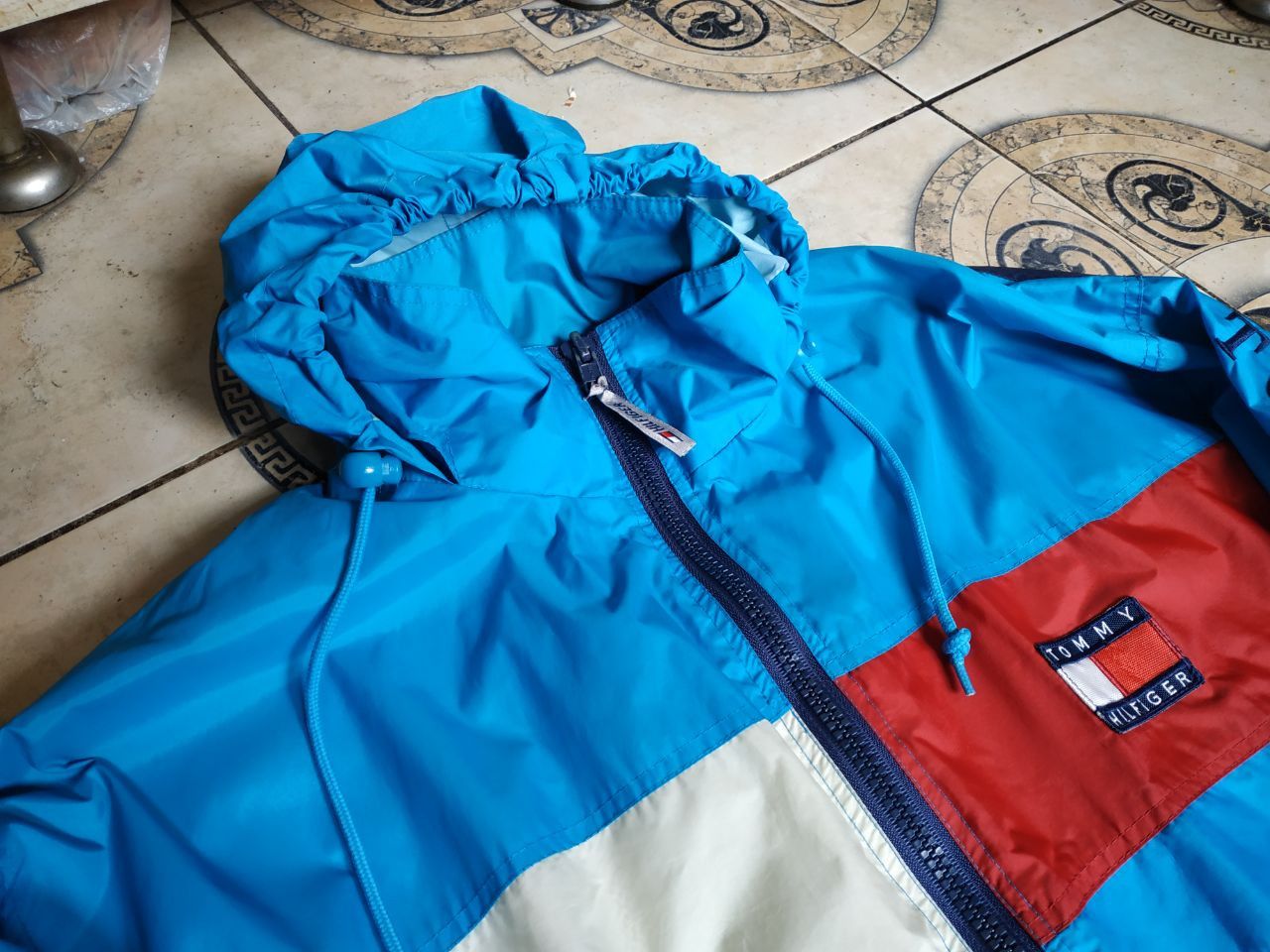 Tommy Hilfiger Vintage 90s Tommy Hilfiger Sailing Gear Big Flag Jacket Size US M / EU 48-50 / 2 - 14 Thumbnail