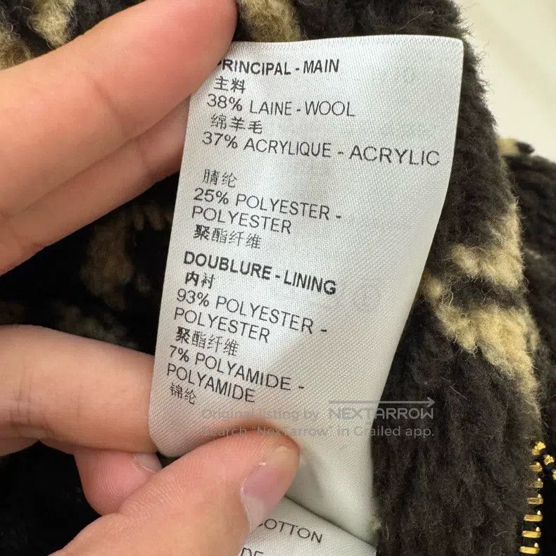 Louis Vuitton Louis Vuitton Black and yellow printed teddy jacket Size XS / US 0-2 / IT 36-38 - 5 Thumbnail