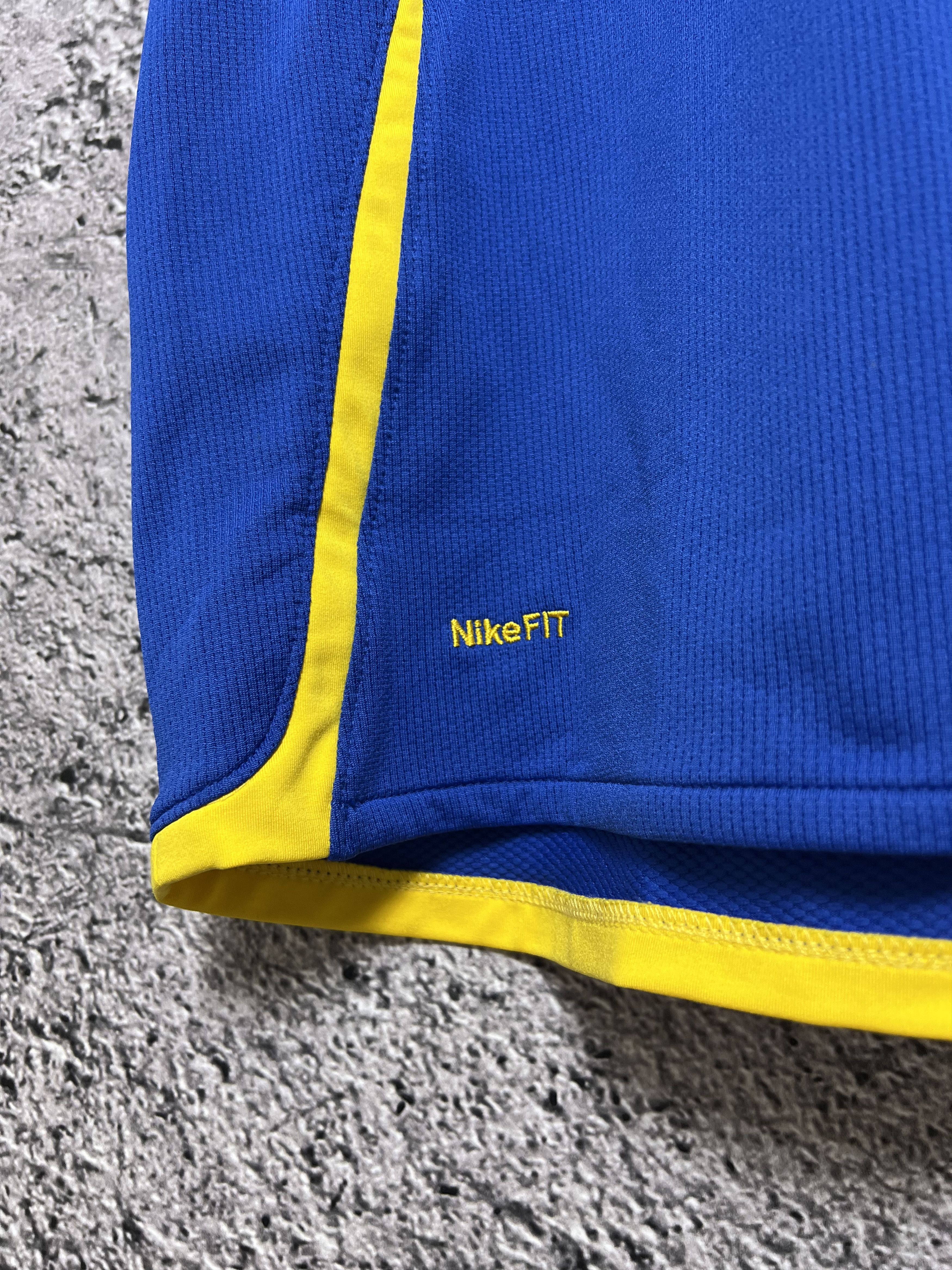 Nike 2007/2008 Nike Brazil Vintage Soccer Away Jersey Size US XL / EU 56 / 4 - 7 Thumbnail