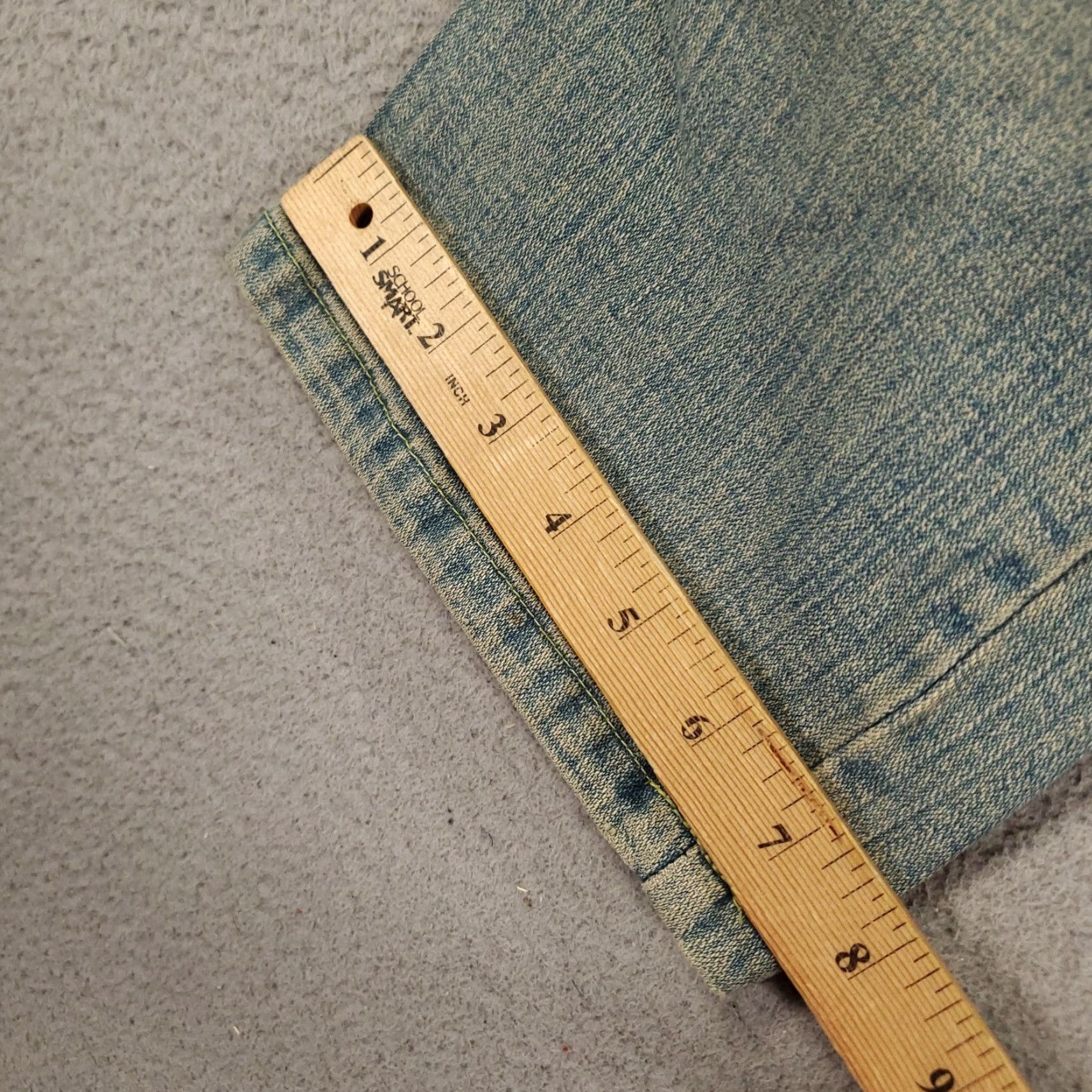 Lee VINTAGE New Lee Button Fly Jeans Womens 13 M Capris Capri 5-Pocket Denim 90s Blue Cotton Blend Spandex Girls Womens Jeans Caption? Size 32" / US 10 / IT 46 - 7 Thumbnail