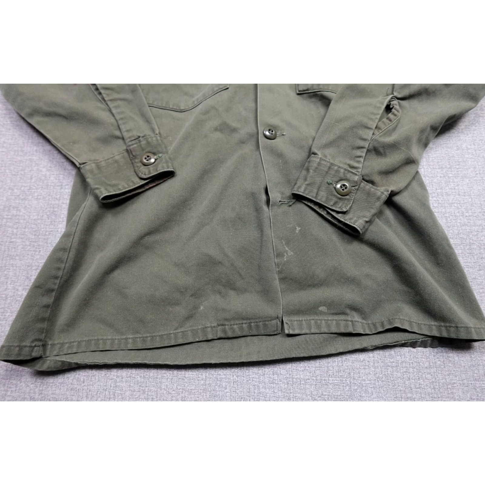 Vintage VINTAGE Military Button Front Men M Green Poly/Cotton Durable Press Retro Shirt Mens Size US M / EU 48-50 / 2 - 3 Thumbnail