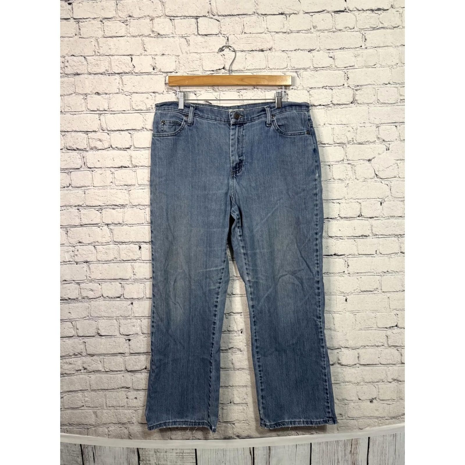 Lee Lee Jeans Women’s Relaxed Straight Leg Jeans 34x26 Blue 28 Regular Size 14 Short Mens Women Girls Size 24" / US 00 / IT 34 - 4 Thumbnail