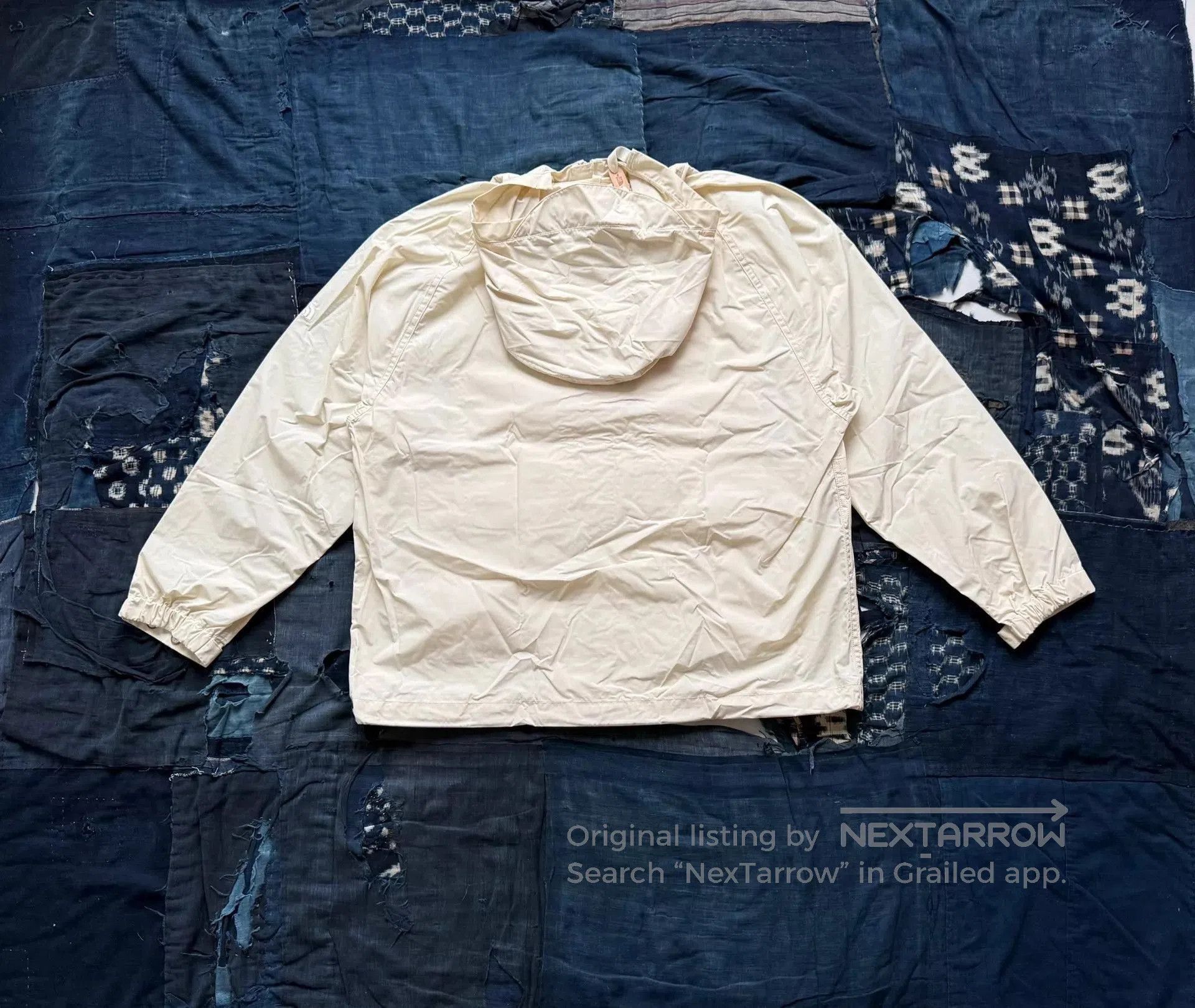 The North Face Beige Hooded Light Jacket Size L. Size US L / EU 52-54 / 3 - 3 Thumbnail