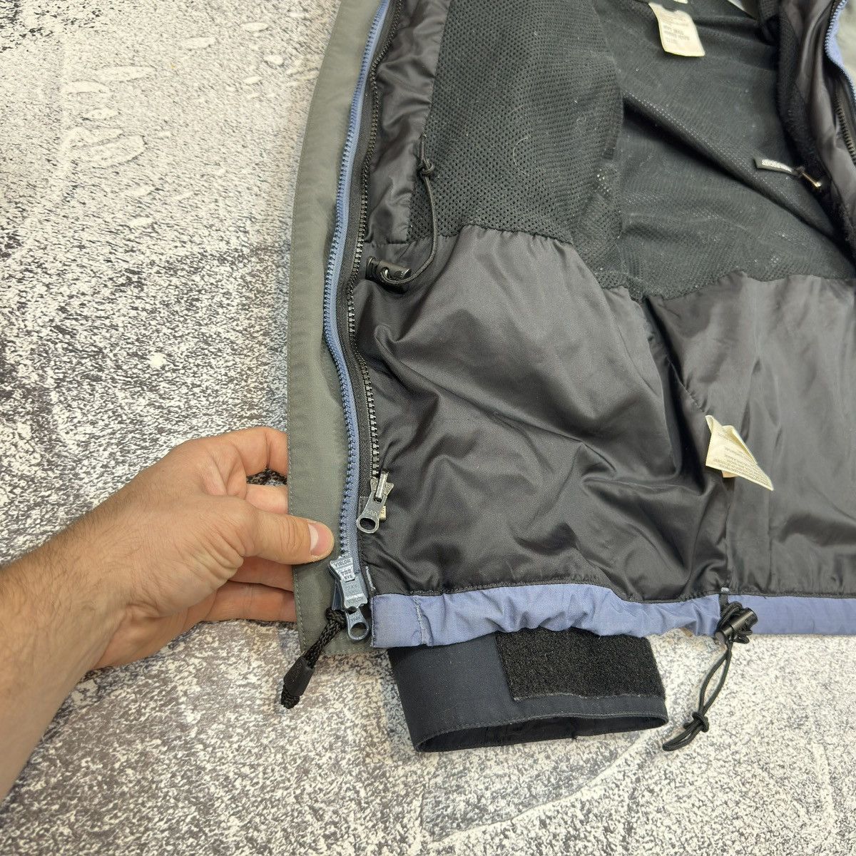 The North Face × Vintage The North Face Hydroseal Waterproof Jacket S size Size US S / EU 44-46 / 1 - 11 Thumbnail