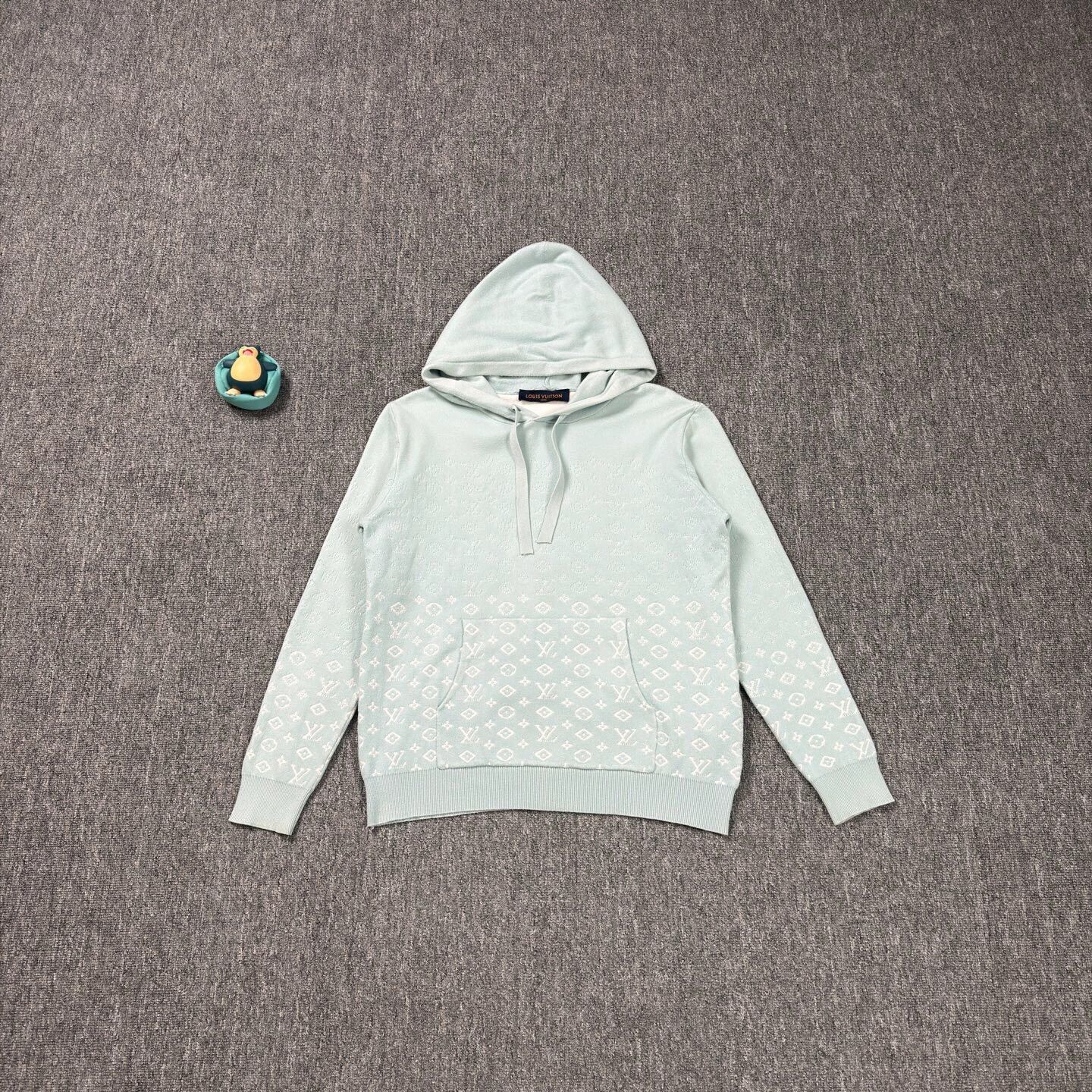 Louis Vuitton LV Fall blue gradient allover print hoodie M 99NWT Size US M / EU 48-50 / 2 - 1 Thumbnail