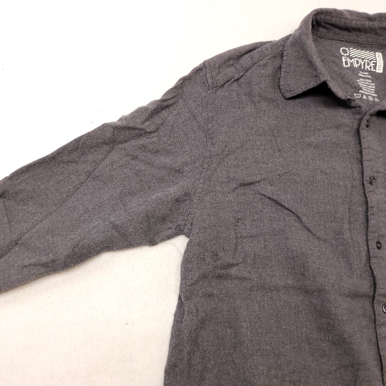 Empyre Empyre Casual Button Up Shirt Adult Mens Size Medium M Gray Size US M / EU 48-50 / 2 - 4 Thumbnail
